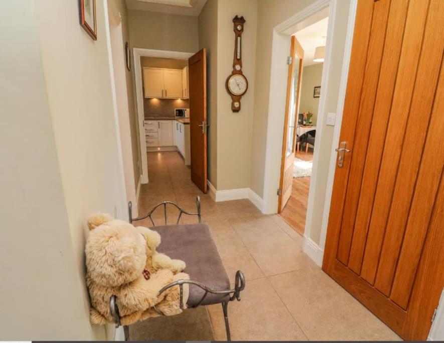 Two Acres- Spacious, Delightful, Pet Free Bungalow Levens Exterior foto