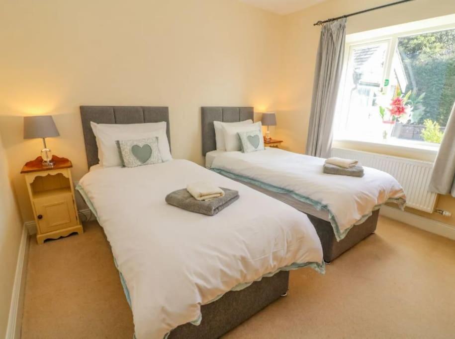 Two Acres- Spacious, Delightful, Pet Free Bungalow Levens Exterior foto